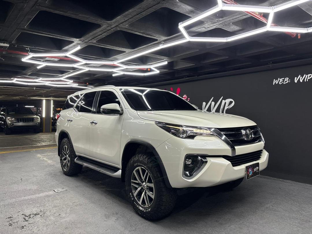 Toyota Fortuner VXR+  Blindada Nivel III – Año 2018