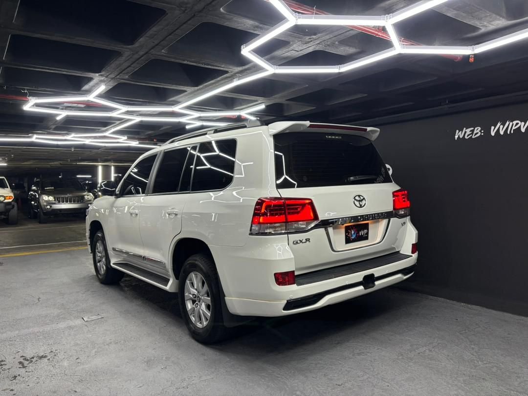 Toyota Land Cruiser GXR V8 (LC200) – Año 2018