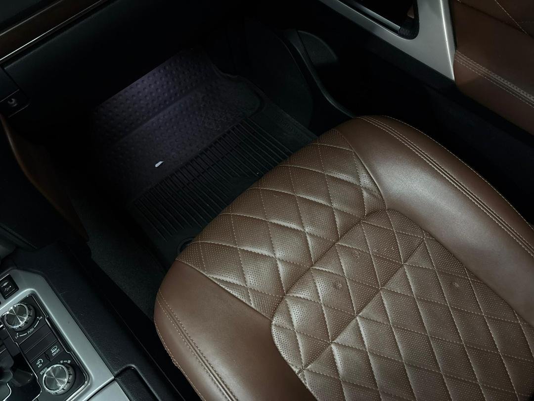Toyota Land Cruiser GXR V8 (LC200) – Año 2018
