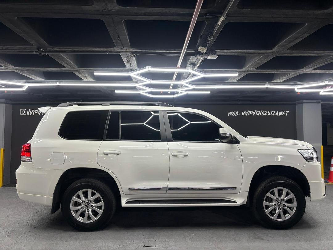 Toyota Land Cruiser GXR V8 (LC200) – Año 2018