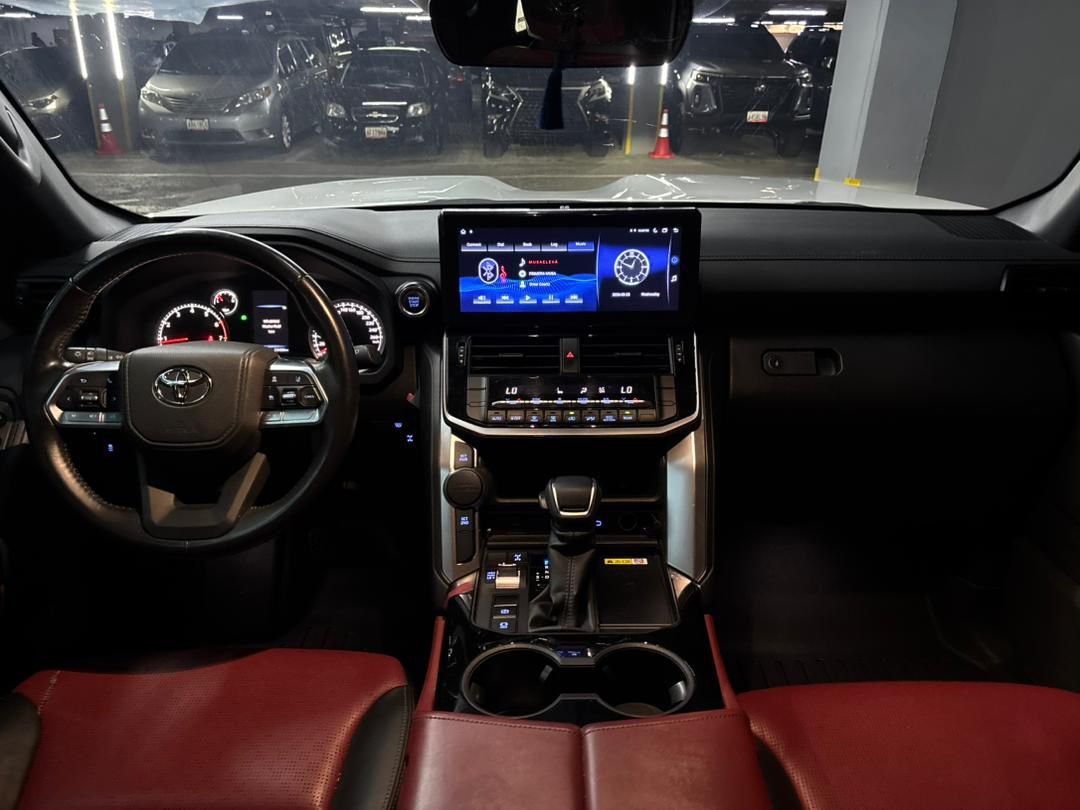 Toyota Land Cruiser Serie 300 (LC300) – Año 2024