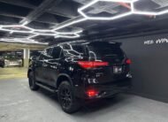 Toyota Fortuner Black Edition V6 4.0 – Año 2023