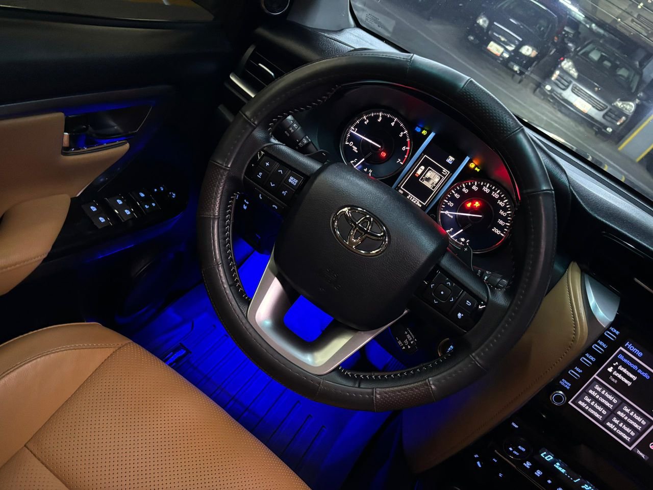 Toyota Fortuner Black Edition V6 4.0 – Año 2023