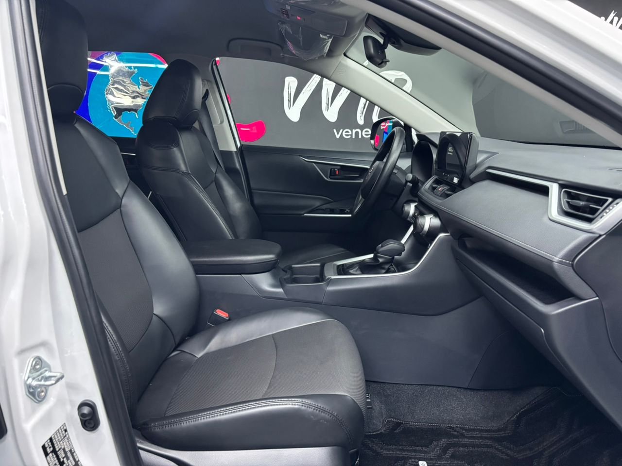 Toyota Rav4 – Año 2025
