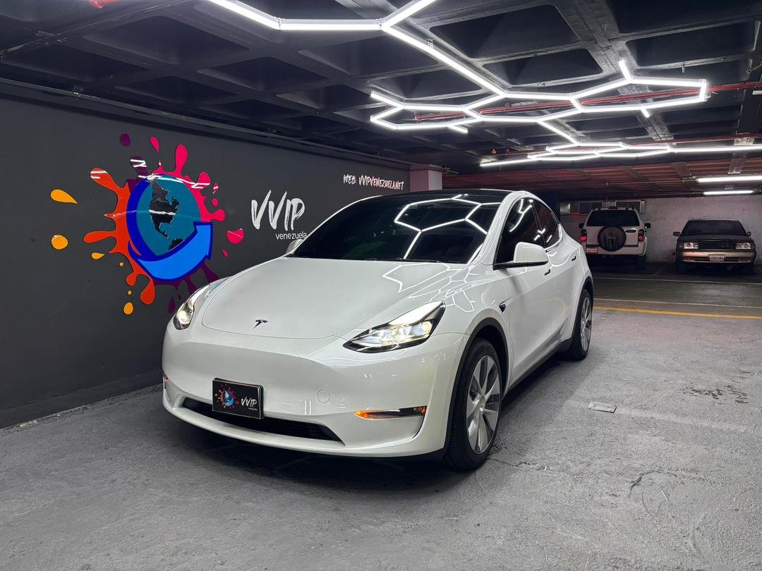 Tesla Model Y – Año 2023