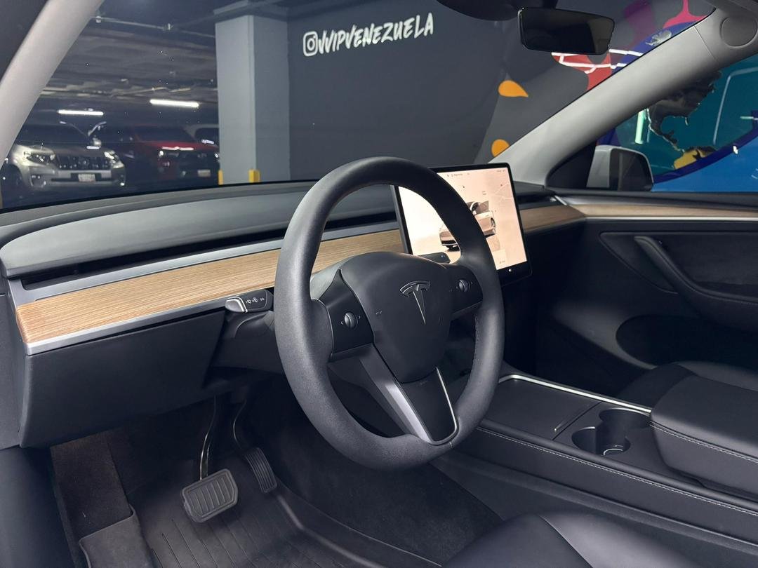 Tesla Model Y – Año 2023