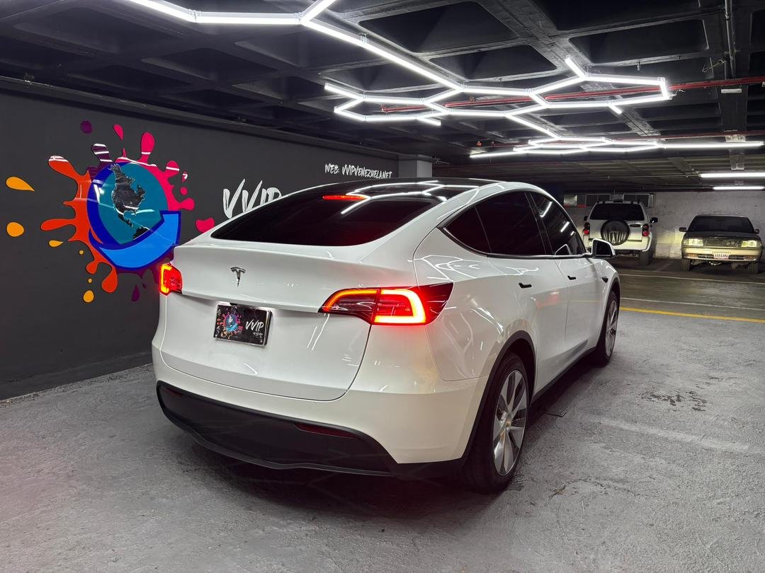 Tesla Model Y – Año 2023