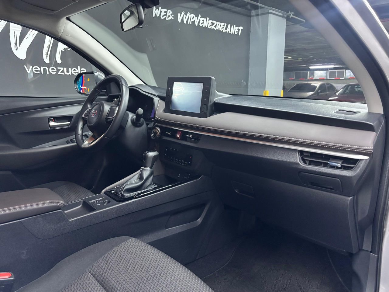 Toyota Yaris E – Año 2024