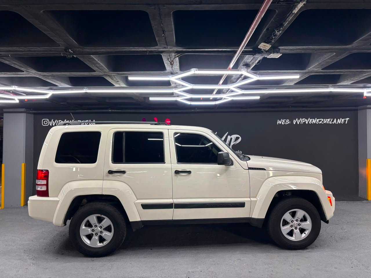 Jeep Cherokee Blindada Nivel III – Año 2011