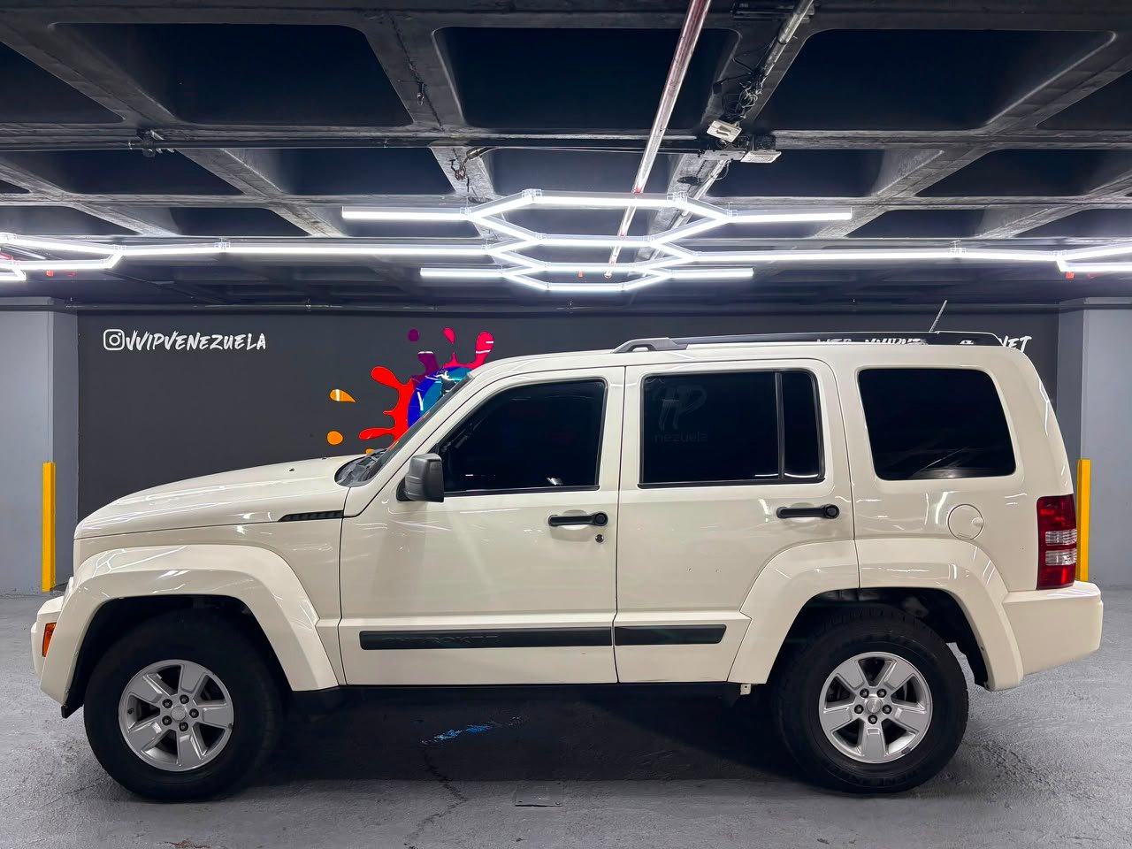 Jeep Cherokee Blindada Nivel III – Año 2011