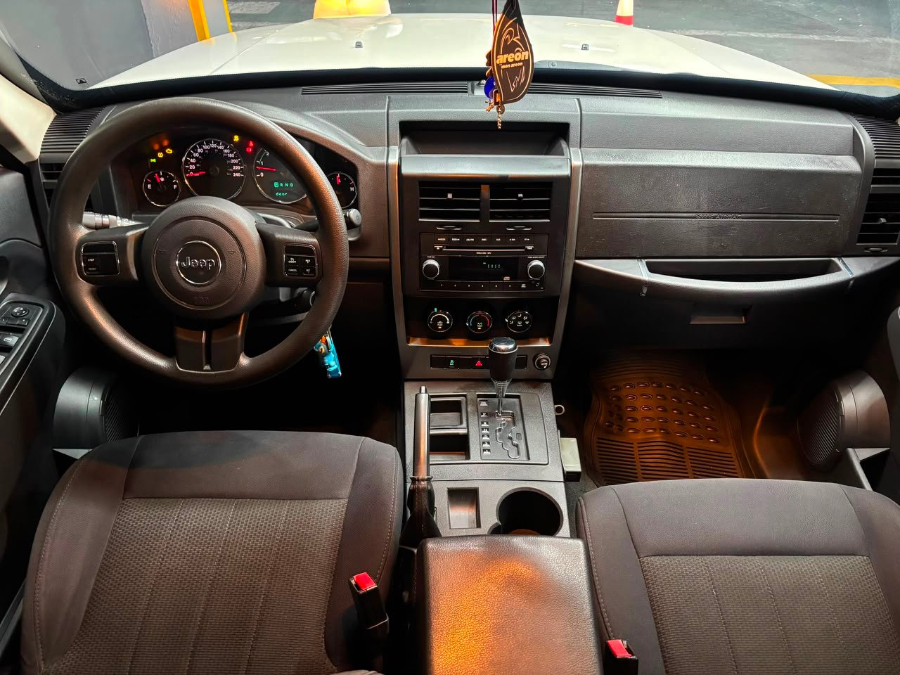 Jeep Cherokee Blindada Nivel III – Año 2011