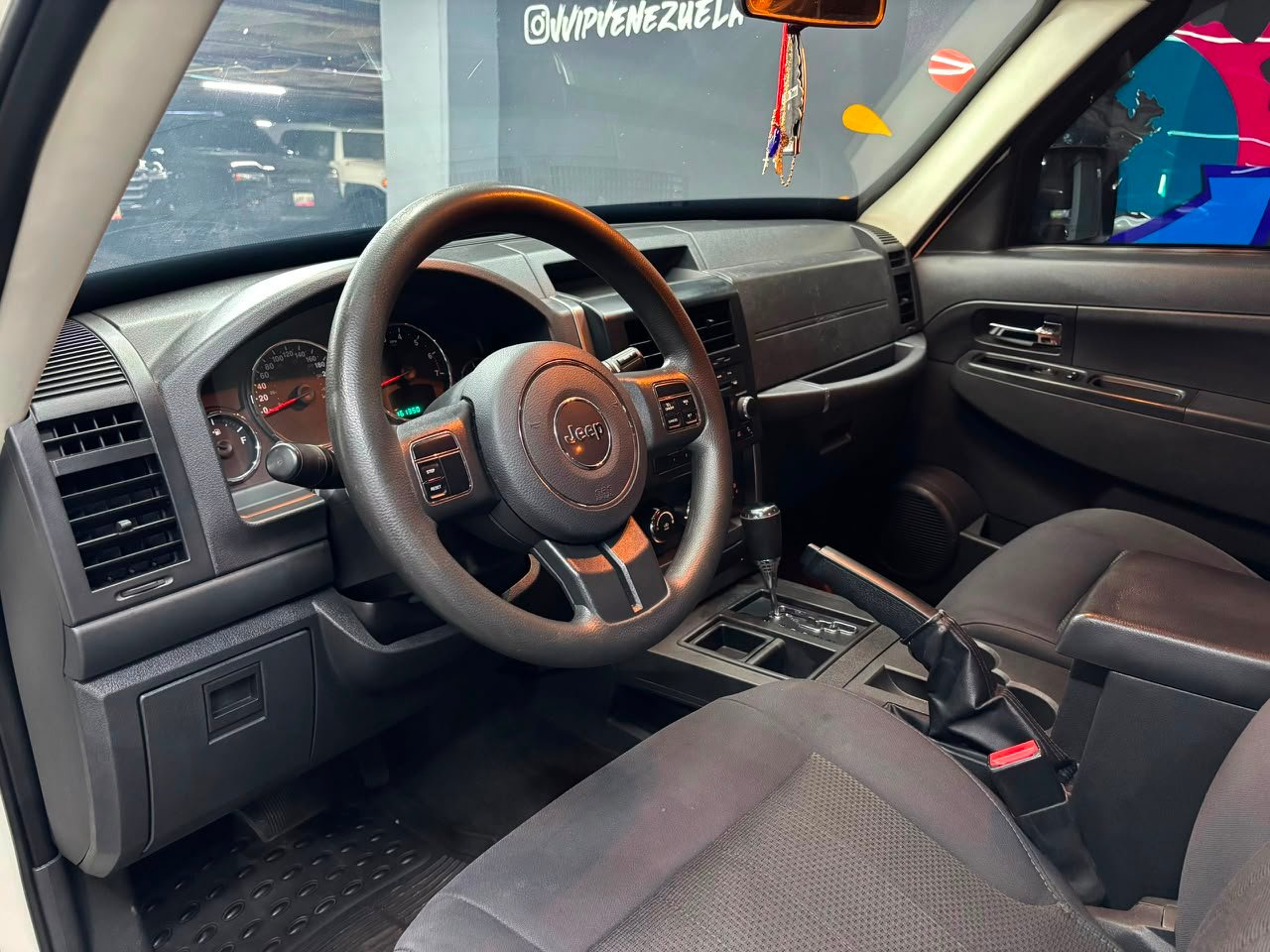 Jeep Cherokee Blindada Nivel III – Año 2011