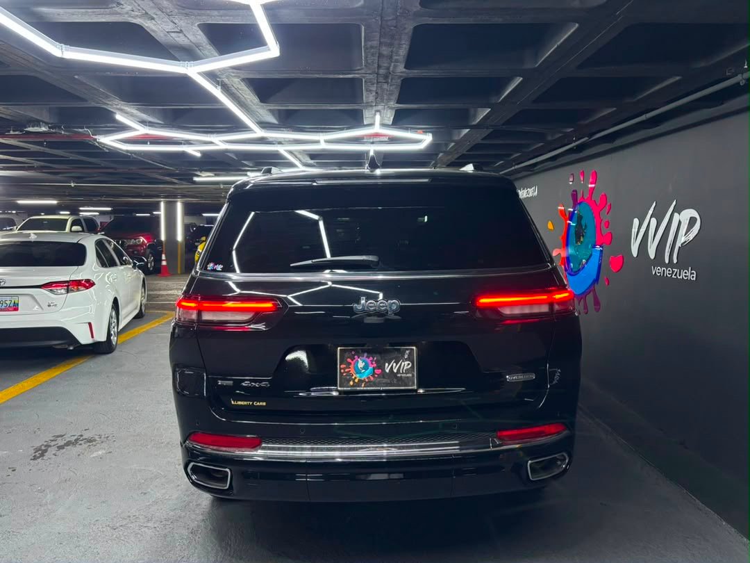 Jeep Grand Cherokee Overland – Año 2023