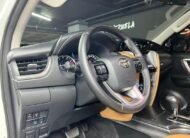 Toyota Fortuner VXR 4.0 V6 – Año 2025