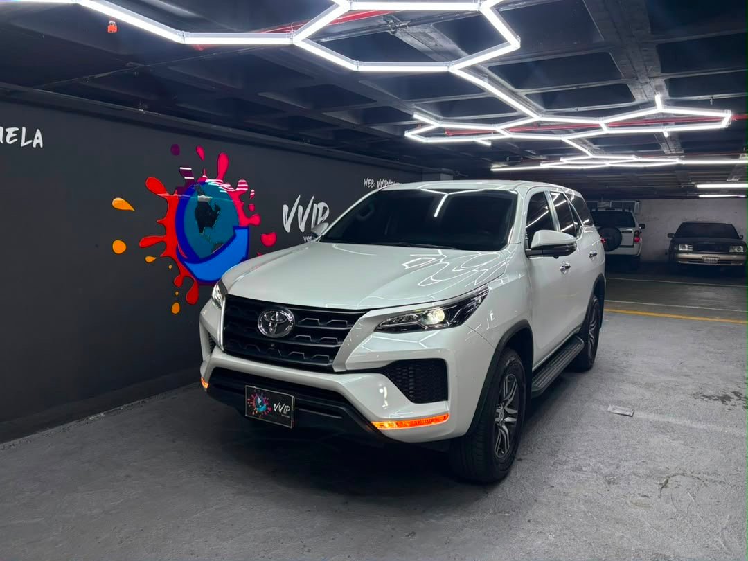 Toyota Fortuner – Año 2024