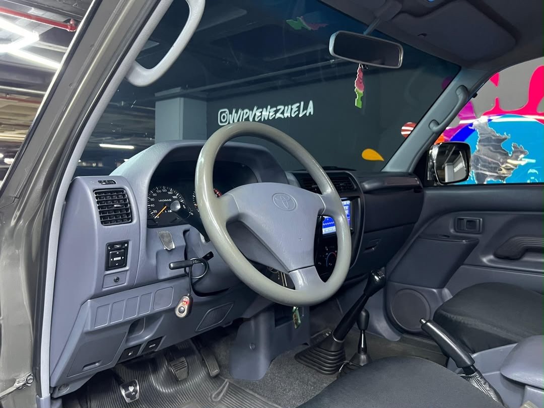 Toyota Meru – Año 2007