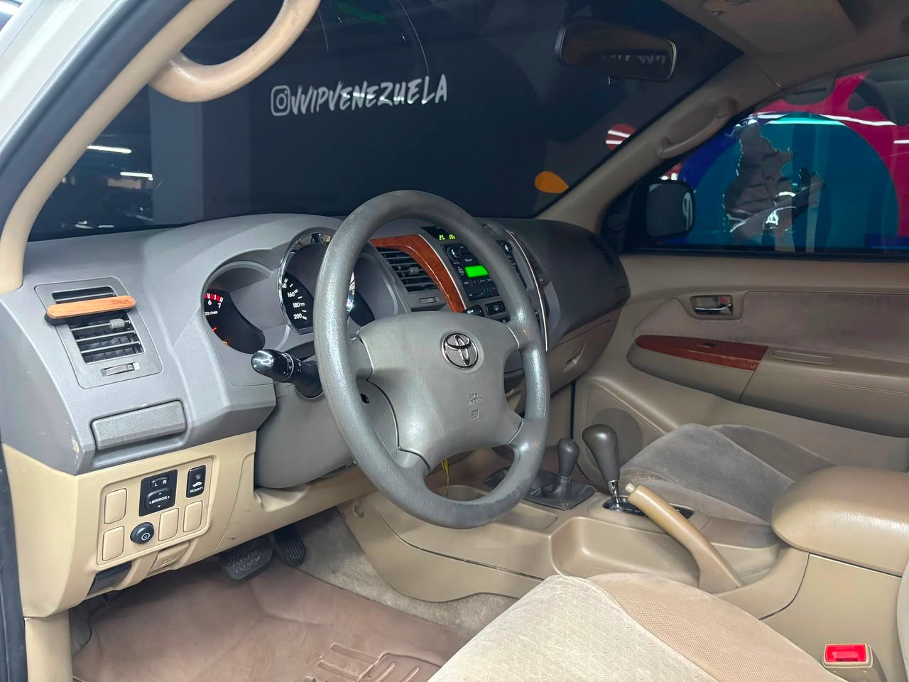 Toyota Fortuner V6 Blindada – Año 2011