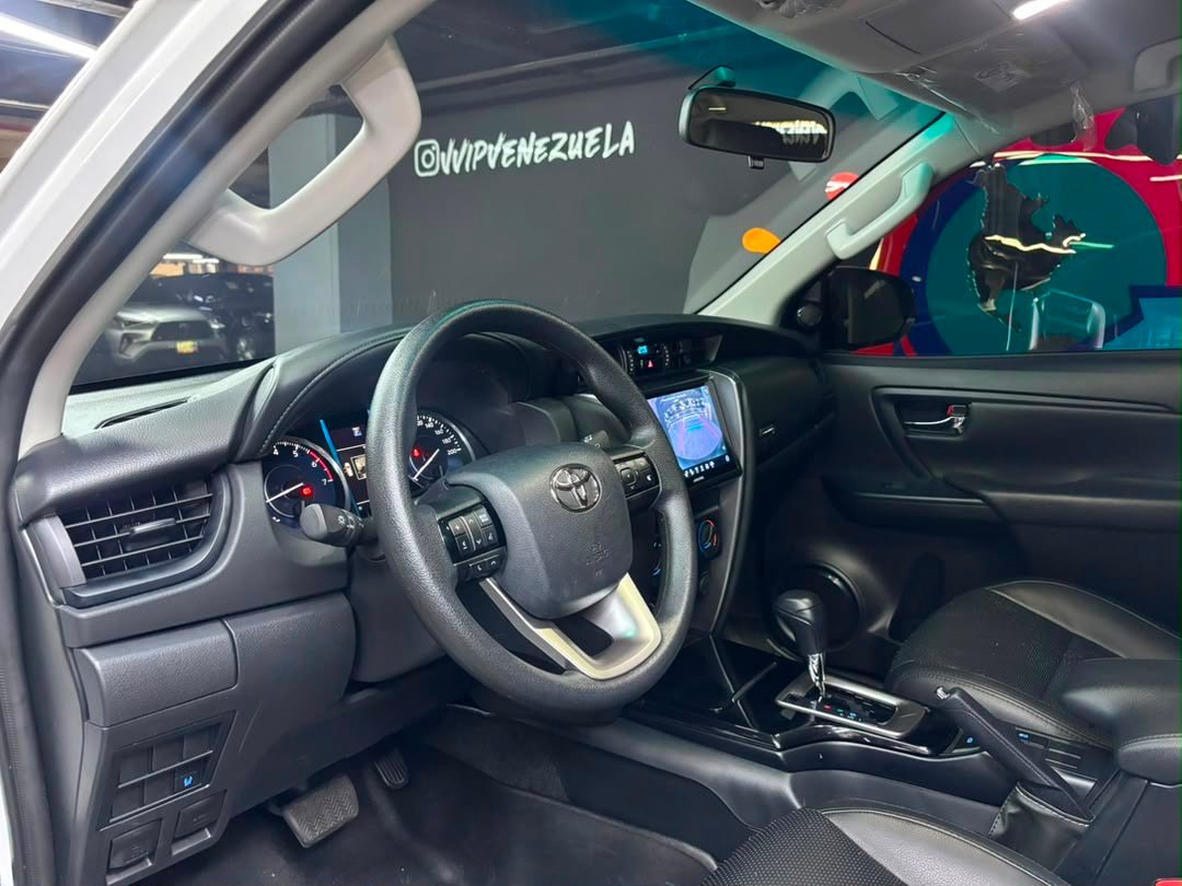 Toyota Fortuner – Año 2024
