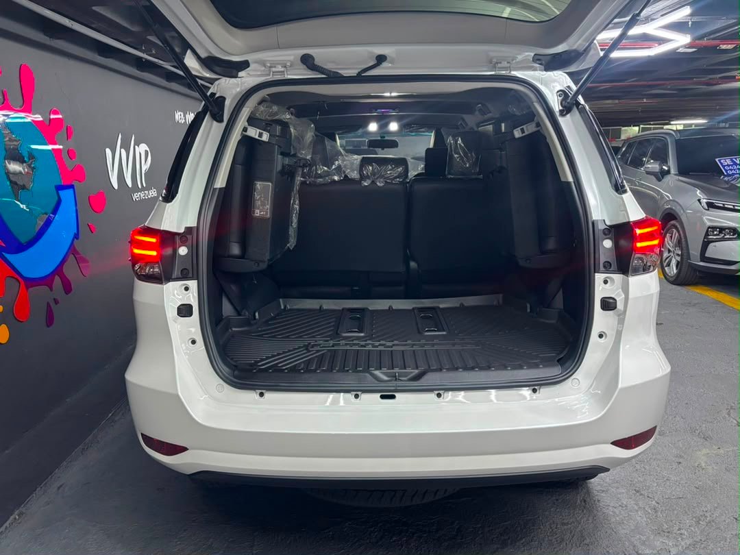 Toyota Fortuner – Año 2024