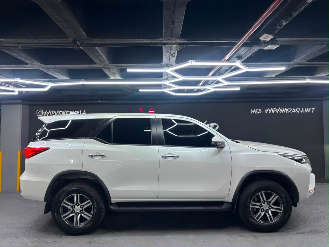 Toyota Fortuner – Año 2024