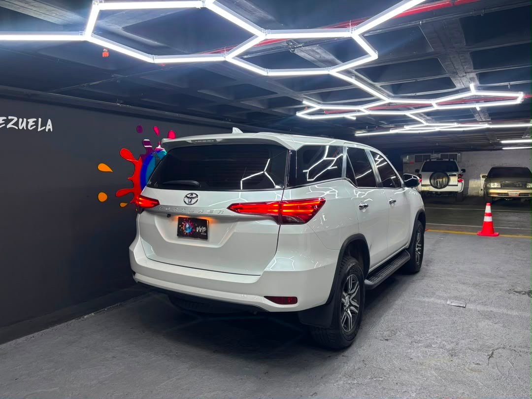 Toyota Fortuner – Año 2024